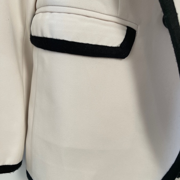 Veronica Beard Harriet Contrast Castaway Blazer - Picture 8 of 9